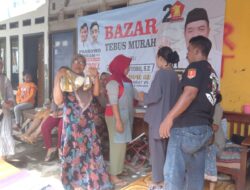 Caleg DPR RI Dapil Jabar 7 Kris Susmatoro, SE Partai Gerindra Serbu Bazar Tebus Murah Sembako di Desa Sukamanah Kecamatan Sukatani Kabupaten Bekasi