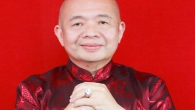 Djoni Toat dari Jawa Barat menghimbau agar warga keturunan Tionghoa tidak memilih golongan putih pada pemilu