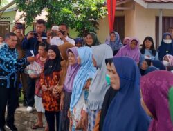 100 paket bantuan disalurkan oleh OKI untuk masyarakat miskin ekstrim di 2 kelurahan – Kabar Terbaru Sumsel