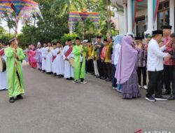 Bupati Tabalong meninggalkan rumah dinas setelah berakhir masa jabatannya