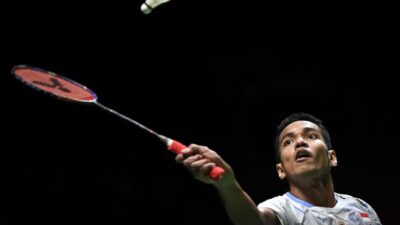 Pada French Open 2024, Chico mengikuti jejak Fajar dan Rian ke perempat final.