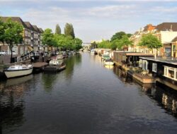 6 Tempat Wisata Populer di Belanda yang Wajib Dikunjungi