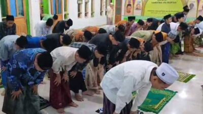 Salat Tarawih Super Cepat di Indramayu: 23 Rakaat dalam Waktu 7 Menit