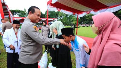 Kaops NCS Polri Membagikan 5.000 Paket Sembako di Sukabumi Untuk Menyambut Ramadan