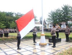 Kapolda Sumatera Barat memimpin Upacara Bulanan