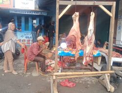 Pedagang Daging Sapi di Pasar Jarisari Karawang Sukses Jualan Saat Lebaran