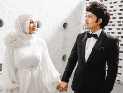 Aurel Hermansyah Bersyukur Rayakan Anniversary Pernikahan Ke-3 dengan Umrah Bareng Suami